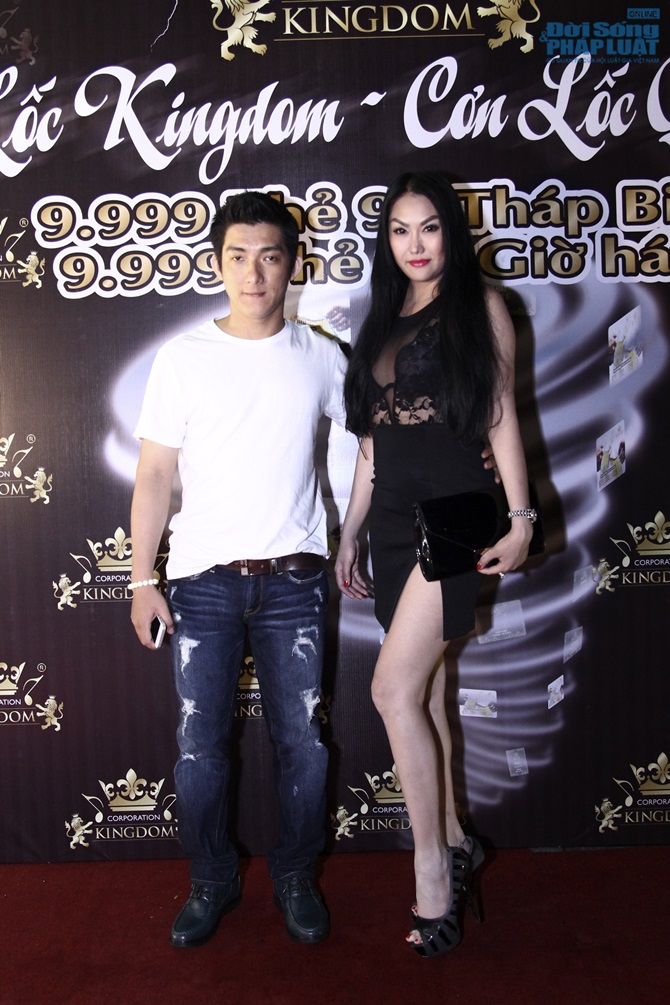 Người tình tháp tùng Phi Thanh Vân tới chúc mừng Bình Minh