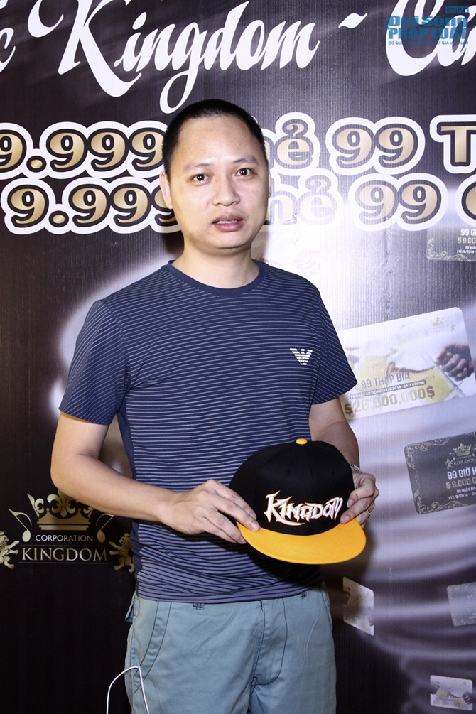 Người tình tháp tùng Phi Thanh Vân tới chúc mừng Bình Minh