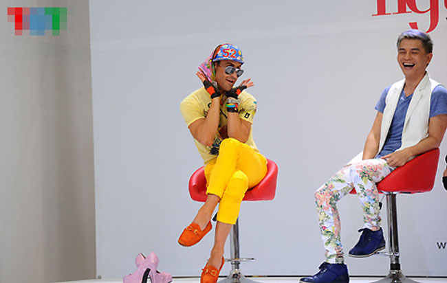 Khoảnh khắc khó đỡ của Adam Williams tại Vietnam's next top model Khoảnh khắc khó đỡ của Adam Williams tại Vietnam's next top model