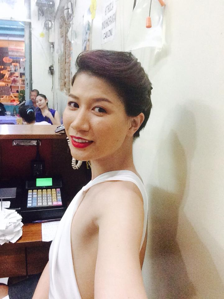 Sao nữ Việt sở hữu bộ ngực phẳng lỳ như đàn ông