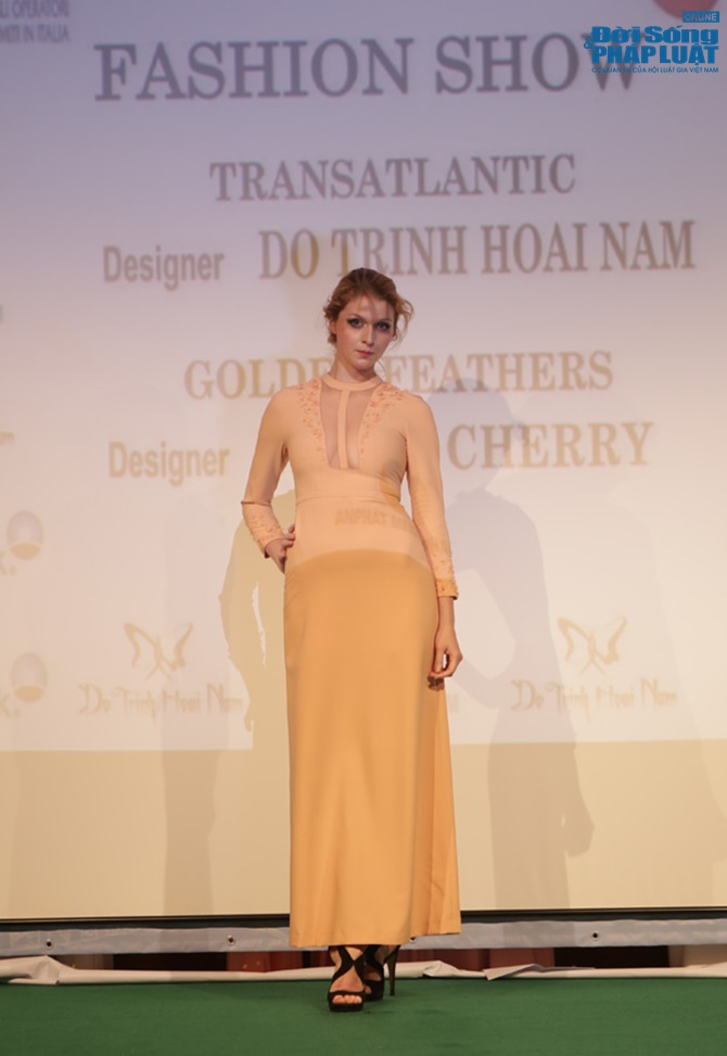 BST của Trang Cherry hút hồn doanh nghiệp thời trang Châu Âu