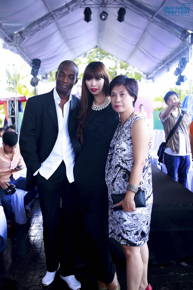 Hà Anh sang trọng, gợi cảm casting Elite model ở Đà Nẵng