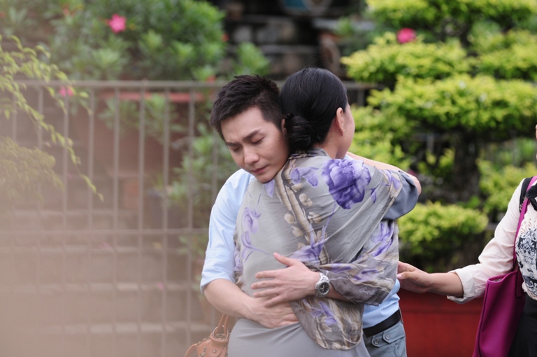 NSƯT Kim Xuân bị con dâu chèn ép phải lên chùa làm công quả