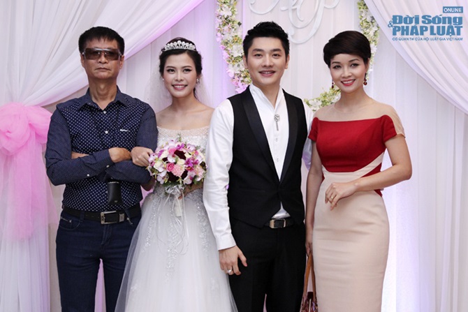 Dàn sao mừng hạnh phúc MC Tuấn Anh