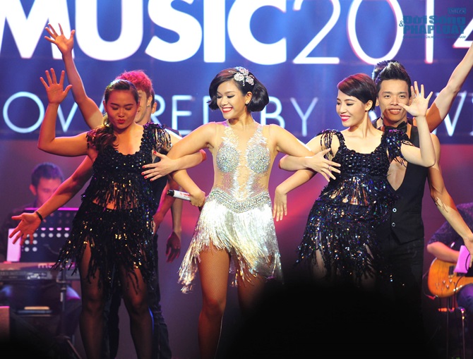 Trương Ngọc Ánh hết lời khen ngợi giọng ca của Văn Mai Hương