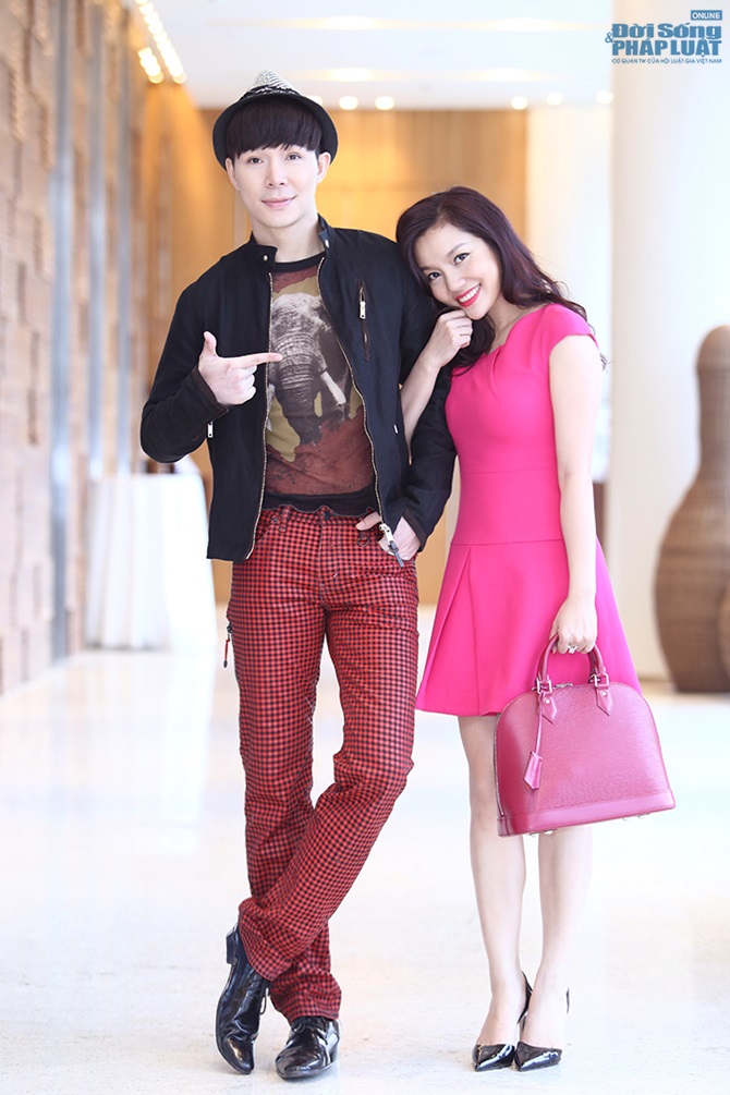 Ngọc Anh tươi cười rạng rỡ bên Nathan Lee