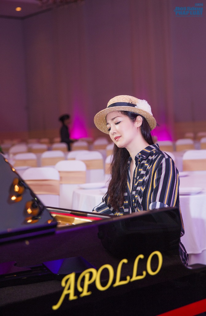 Giáng My mặt mộc vẫn xinh đẹp mê hồn