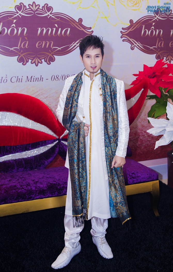 Giáng My lộng lẫy, kiêu sa trong đêm thơ nhạc gây quỹ vì biển đảo