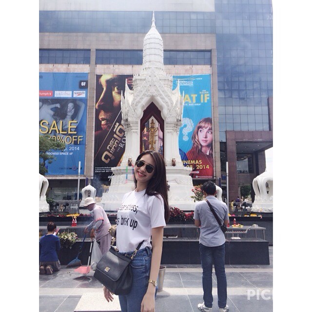 Hà Anh làm giám khảo nhí nhố, Bà Tưng thử làm búp bê đáng yêu Hà Anh làm giám khảo nhí nhố, Bà Tưng thử làm búp bê đáng yêu