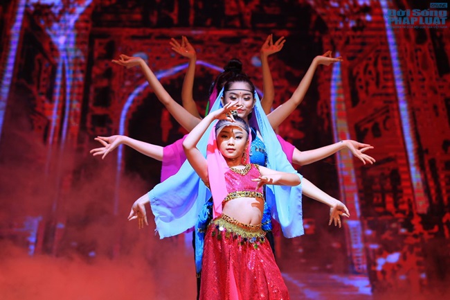 Liveshow 3 Bước Nhảy Hoàn Vũ Nhí 2014: Loại 3 thí sinh