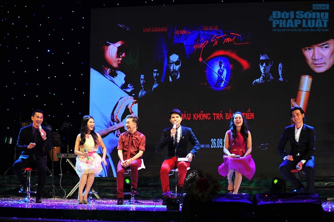 Đàm Vĩnh Hưng chi 18 tỷ tiền dưỡng già đầu tư cho “Hiệp sĩ mù”