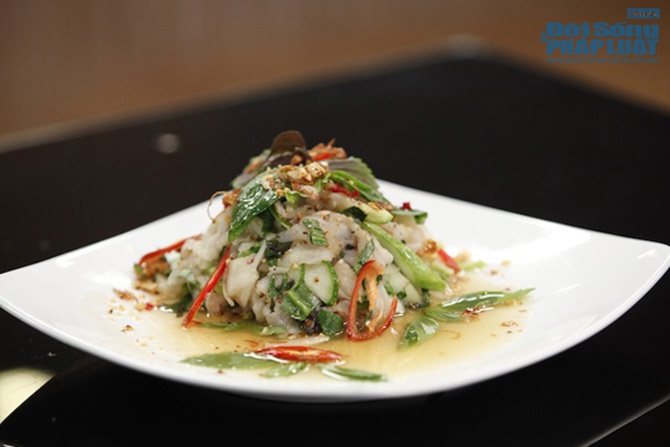 Vua đầu bếp tập 10: Thanh Dương bị loại vì phung phí nguyên liệu Vua đầu bếp tập 10: Thanh Dương bị loại vì phung phí nguyên liệu