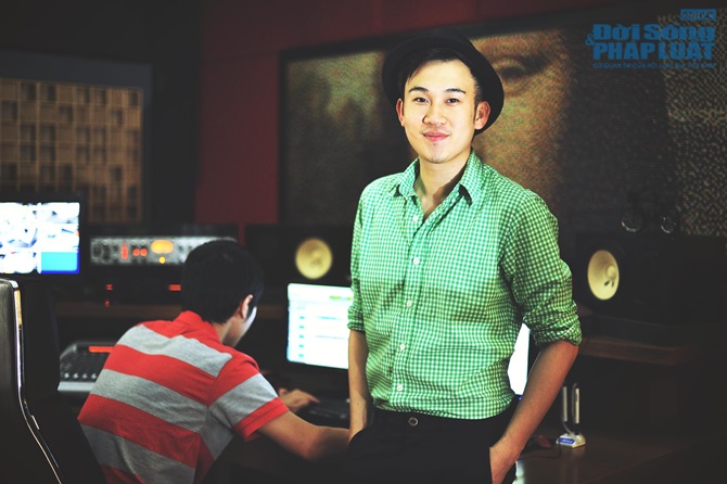 Dương Triệu Vũ thức trắng đêm để thu âm ca khúc mới