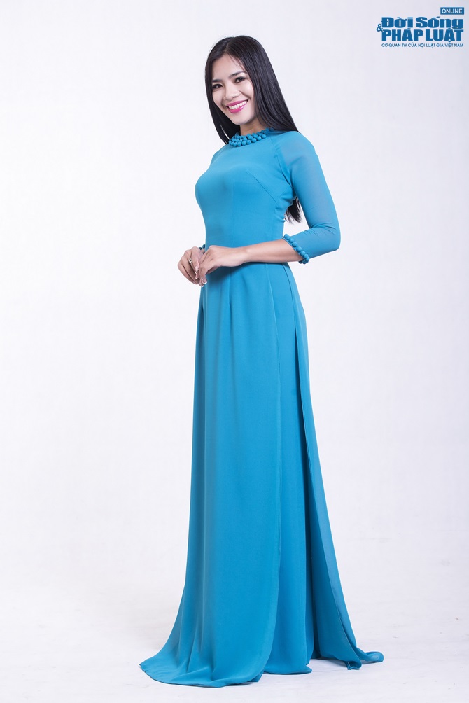 Hoa hậu Bích Dự làm “nàng thơ” của NTK Thiệu Vy