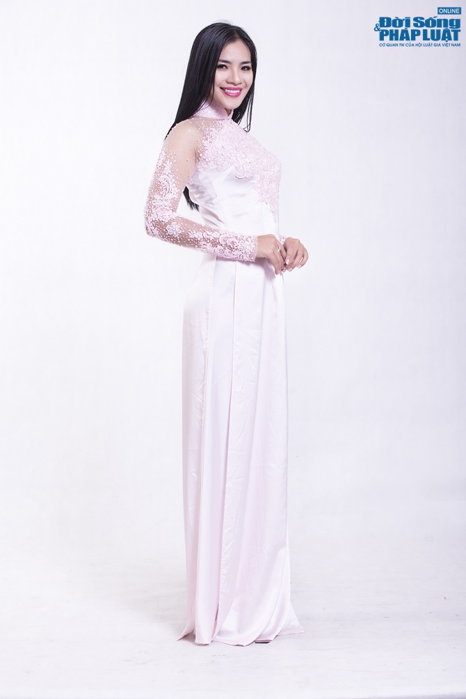 Hoa hậu Bích Dự làm “nàng thơ” của NTK Thiệu Vy