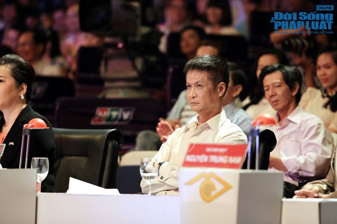 Nhận xét khắt khe, Lê Hoàng bị Ngọc Diễm 