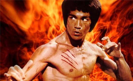 Cú ra đòn nhanh như chớp và câu nói kinh điển của Lý Tiểu Long Cú ra đòn nhanh như chớp và câu nói kinh điển của Lý Tiểu Long