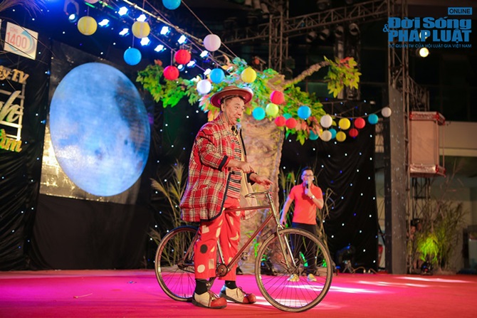 Quang Tèo, Thành Trung vã mồ hôi vì trẻ nhỏ