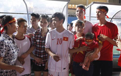 Công Phượng và câu chuyện cảm động về mẹ