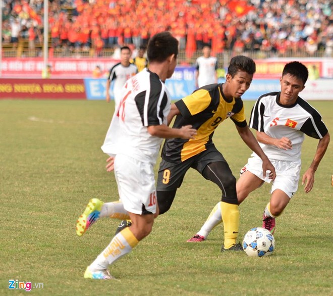 Trực tiếp U21 Việt Nam 0-0 U21 Malaysia: Chủ nhà ép sân