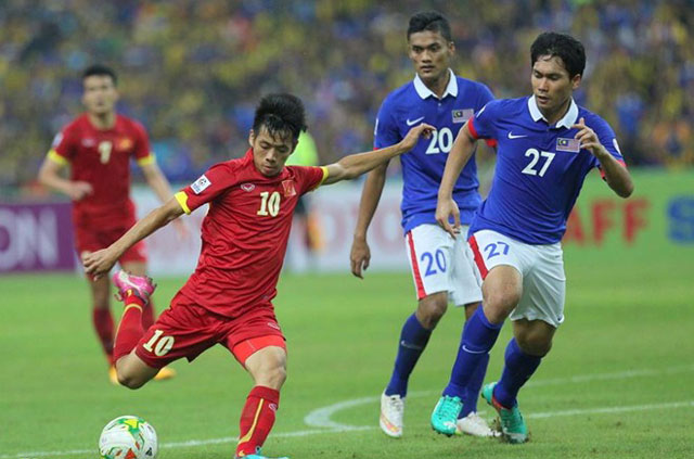 TRỰC TIẾP Malaysia 1-2 Việt Nam: Văn Quyết nâng tỷ số