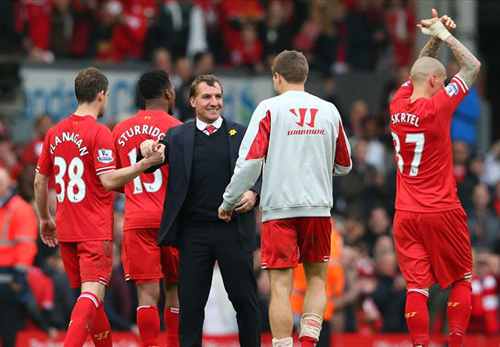 Hạ sát Tottenham, Liverpool chiếm ngôi đầu của Chelsea