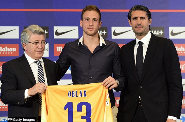 Chuyển nhượng tối 23/7: Arsenal săn Costa, M.U có Di Maria?