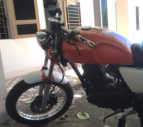 Khám phá thú chơi xe độ khủng của sao bóng đá Việt