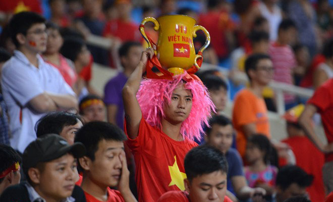 Cầu thủ U19 Việt Nam gục khóc, fan buồn rượi sau thất bại
