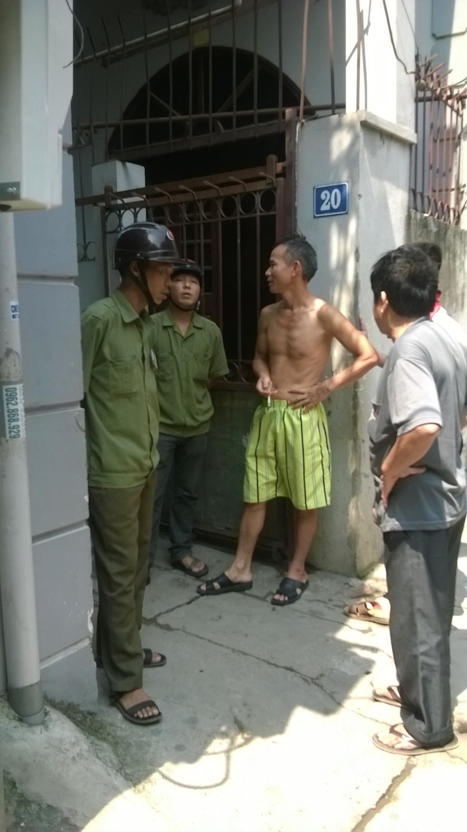 Đến phòng trọ chơi, nam sinh đâm bạn gái tử vong rồi tự tử Đến phòng trọ chơi, nam sinh đâm bạn gái tử vong rồi tự tử