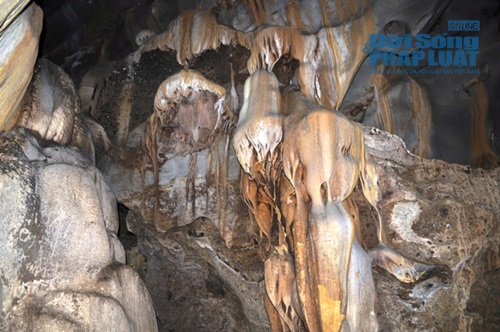 Những lời đồn rùng rợn về ngọn núi 