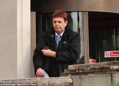 Kinh hoàng con giấu xác mẹ trong tủ lạnh để nhận trợ cấp tiếp Kinh hoàng con giấu xác mẹ trong tủ lạnh để nhận trợ cấp tiếp