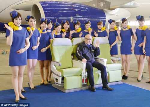 Đồng phục của hãng hàng không Nhật Bản bị chỉ trích vì độ ngắn Đồng phục của hãng hàng không Nhật Bản bị chỉ trích vì độ ngắn