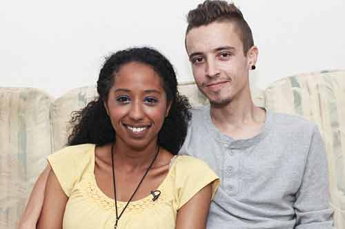 Cô gái khốn khổ vì “lên đỉnh” 50 lần/ngày Cô gái khốn khổ vì “lên đỉnh” 50 lần/ngày