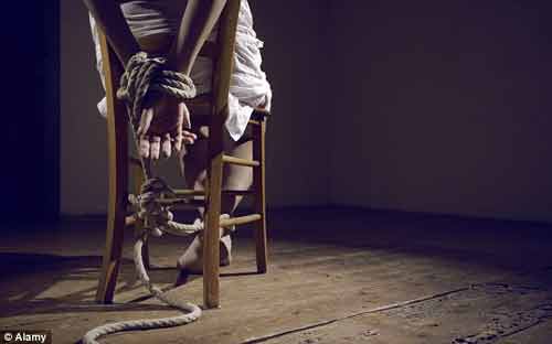 Câu chuyện gây sốc của cô gái bị lừa làm gái mại dâm khi 14 tuổi 