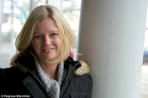 Câu chuyện gây sốc của cô gái bị lừa làm gái mại dâm khi 14 tuổi 