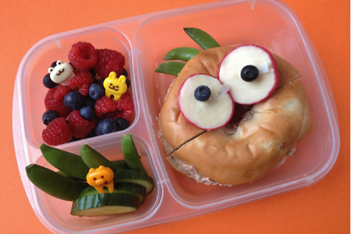 Những hộp cơm trưa đầy màu sắc đáng yêu của mẹ dành cho con