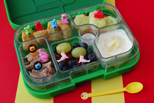 Những hộp cơm trưa đầy màu sắc đáng yêu của mẹ dành cho con