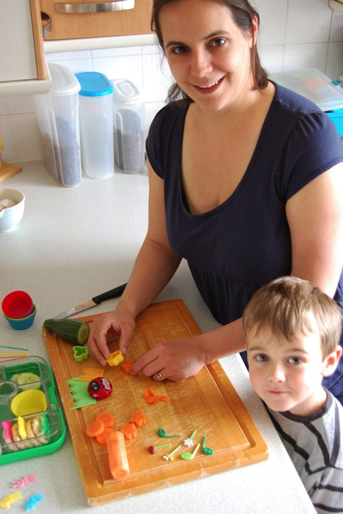 Những hộp cơm trưa đầy màu sắc đáng yêu của mẹ dành cho con