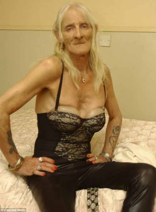 Cựu quân nhân Anh 65 tuổi muốn được chuyển giới thành nữ giới