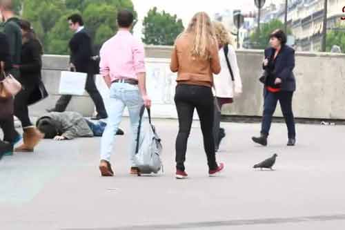 Video gây sốc: Tầm quan trọng của vẻ bề ngoài