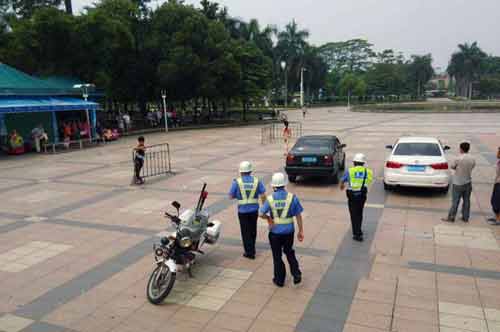 Trung Quốc: Cô gái khỏa thân Trung Quốc: Cô gái khỏa thân