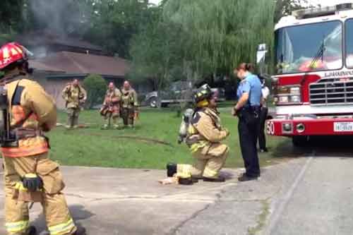 Lính cứu hỏa dàn dựng đám cháy giả để cầu hôn bạn gái