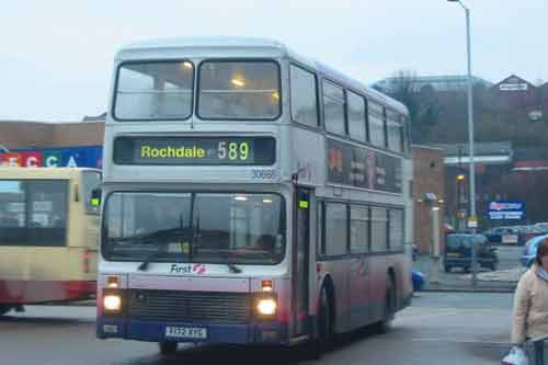 Phẫn nộ cụ bà 90 tuổi bị hiếp dâm trên đường đi chợ