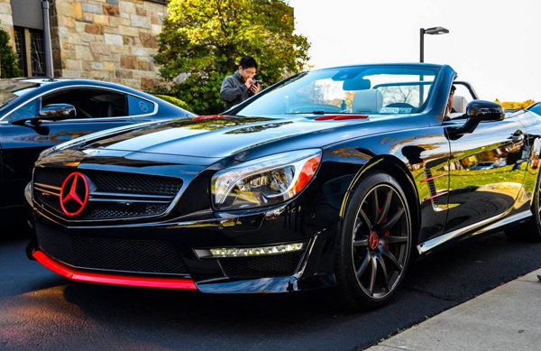 “Chảnh” với Mercedes-Benz SL63 AMG “Chảnh” với Mercedes-Benz SL63 AMG - Nguyễn Thành Được