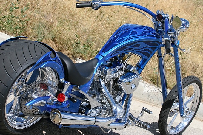 Diện kiến “3 chàng lính ngự lâm” chopper khủng của Big Bear-02