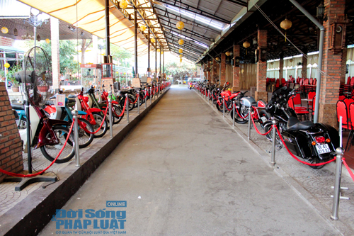 Tận mục bộ sưu tập xe cổ đồ sộ nhất Sài thành