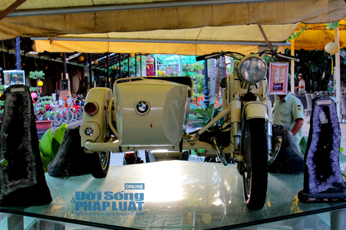 Tận mục bộ sưu tập xe cổ đồ sộ nhất Sài thành