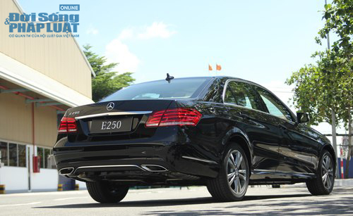 mercedes-e250-2014-02
