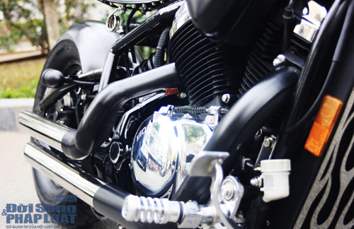 Honda Shadow độ Bobber cực ngầu của dân chơi Hà thành-07